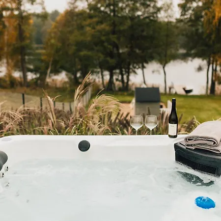 Villa Kalwa House - Dom Nad Jeziorem Z Prywatnym Pomostem I Jacuzzi Oraz Sprzetem Wodnym